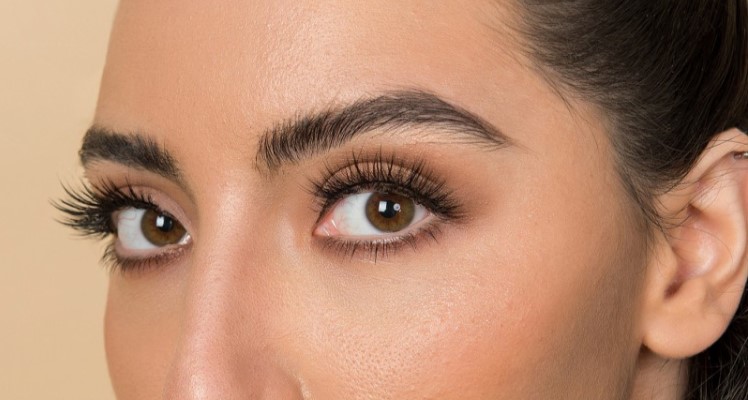 Tips for Creating Perfectly "Natural" False Lashes